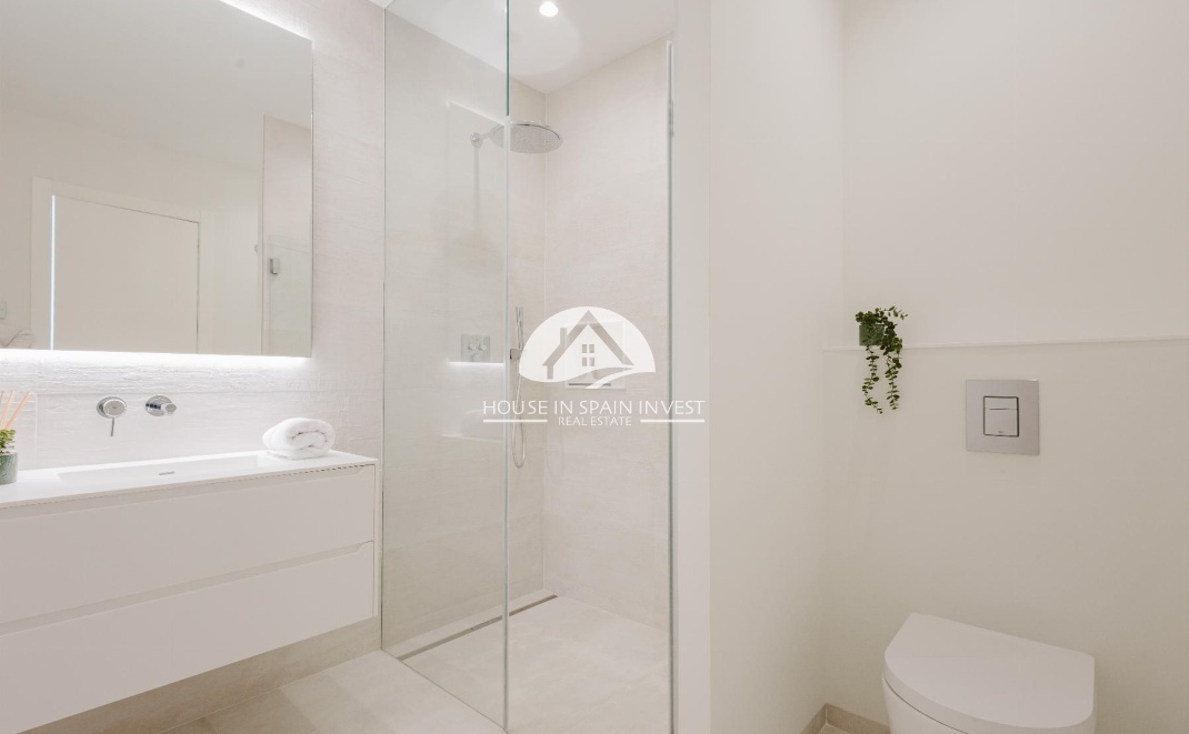 Resale - Villa - Orihuela Costa - Las Colinas Golf