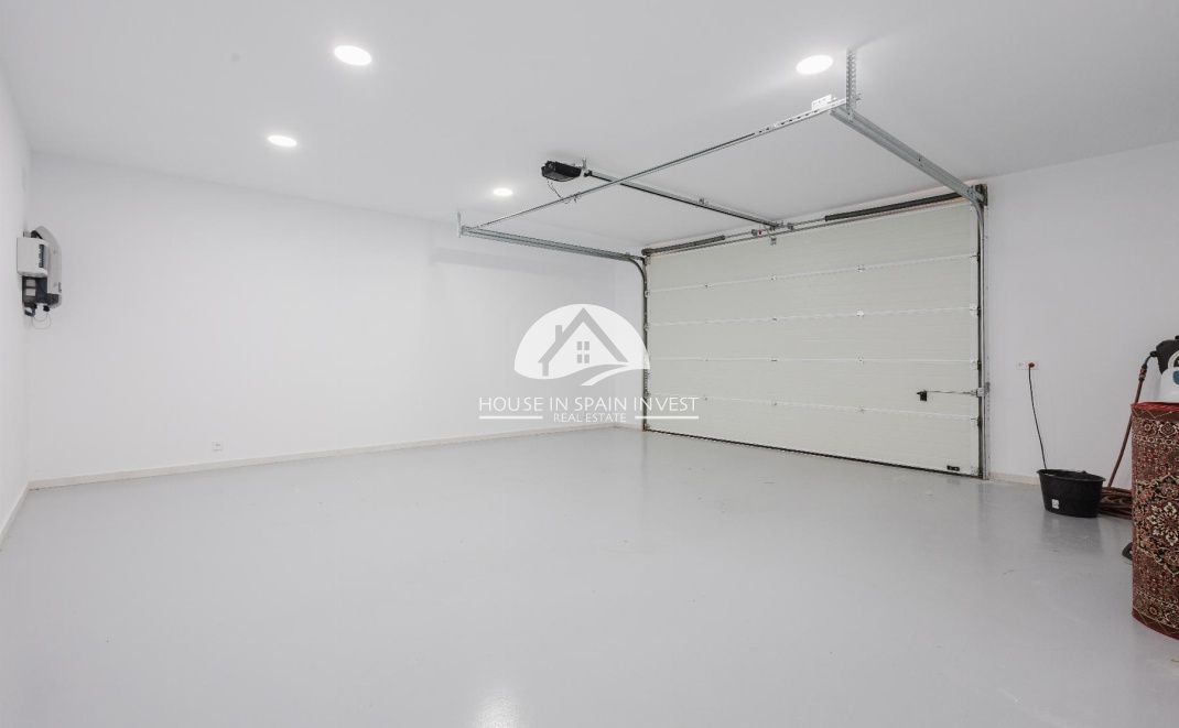 Resale - Villa - Orihuela Costa - Las Colinas Golf