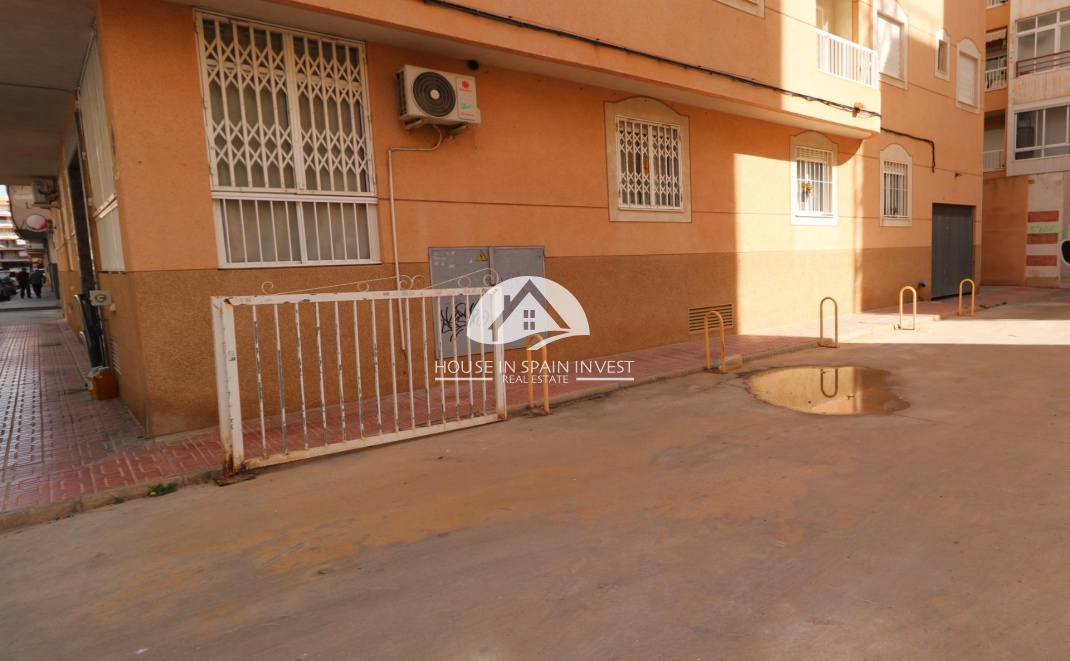 Resale - Garage - Torrevieja - El Acequión - Los Náufragos
