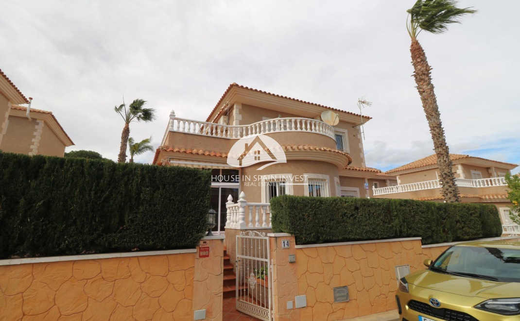 Resale - Villa - Torrevieja - Los Balcones  