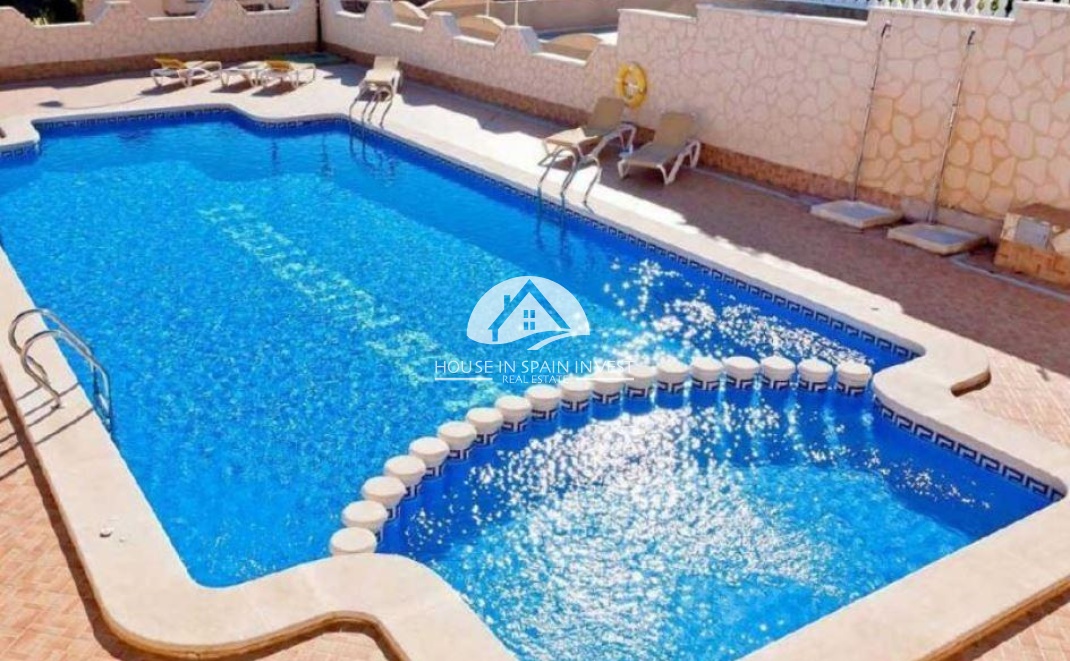 Resale - Villa - Torrevieja - Los Balcones  