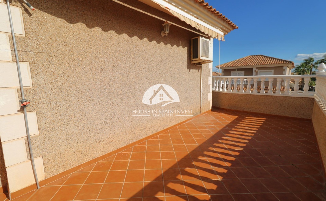 Resale - Villa - Torrevieja - Los Balcones  
