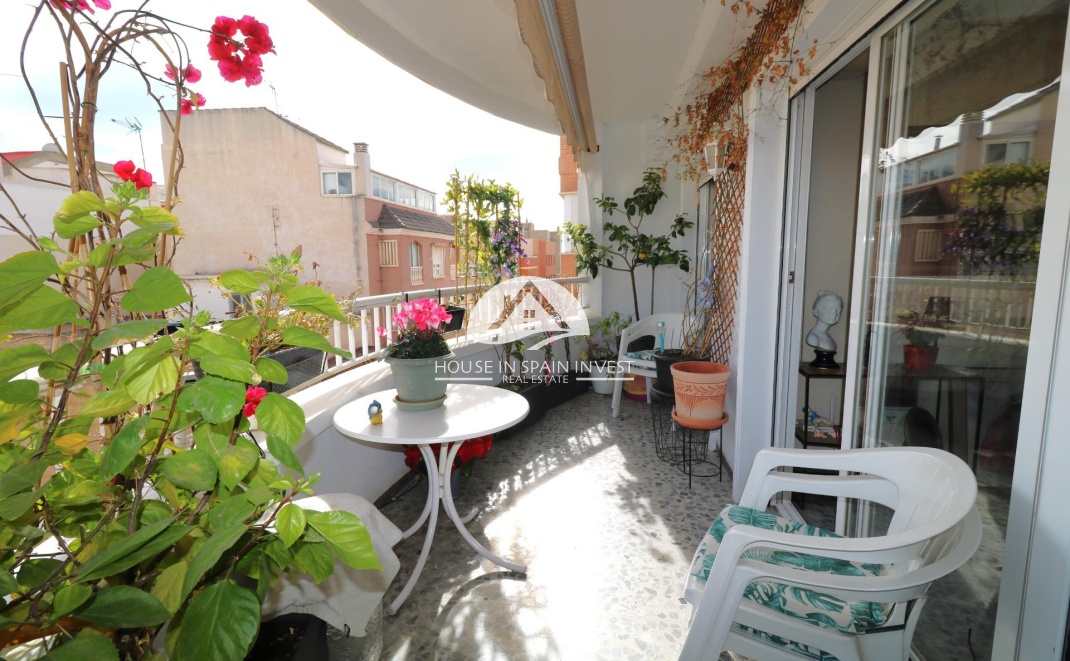 Resale - Apartment  - Santa Pola - Centro