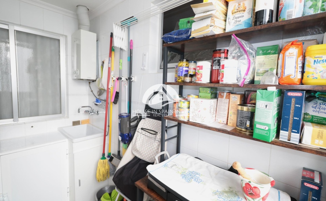 Resale - Apartment  - Santa Pola - Centro