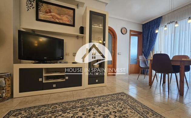 Resale - Apartment  - Torrevieja - El Acequión - Los Náufragos