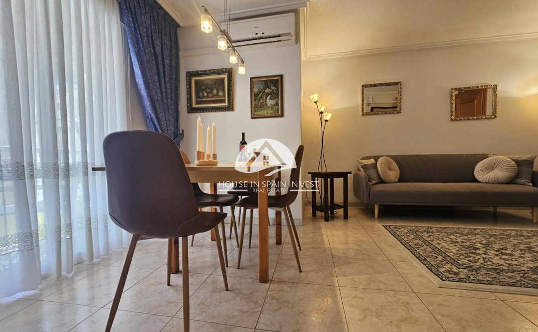 Resale - Apartment  - Torrevieja - El Acequión - Los Náufragos
