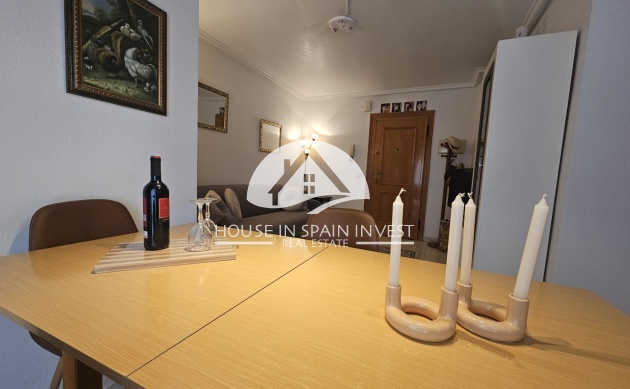 Resale - Apartment  - Torrevieja - El Acequión - Los Náufragos