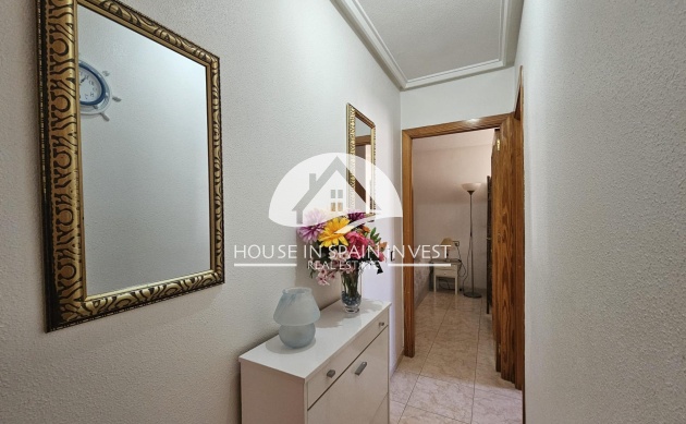 Resale - Apartment  - Torrevieja - El Acequión - Los Náufragos