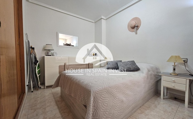Resale - Apartment  - Torrevieja - El Acequión - Los Náufragos
