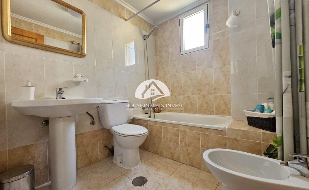 Resale - Apartment  - Torrevieja - El Acequión - Los Náufragos