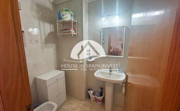 Resale - Apartment  - Torrevieja - El Acequión - Los Náufragos