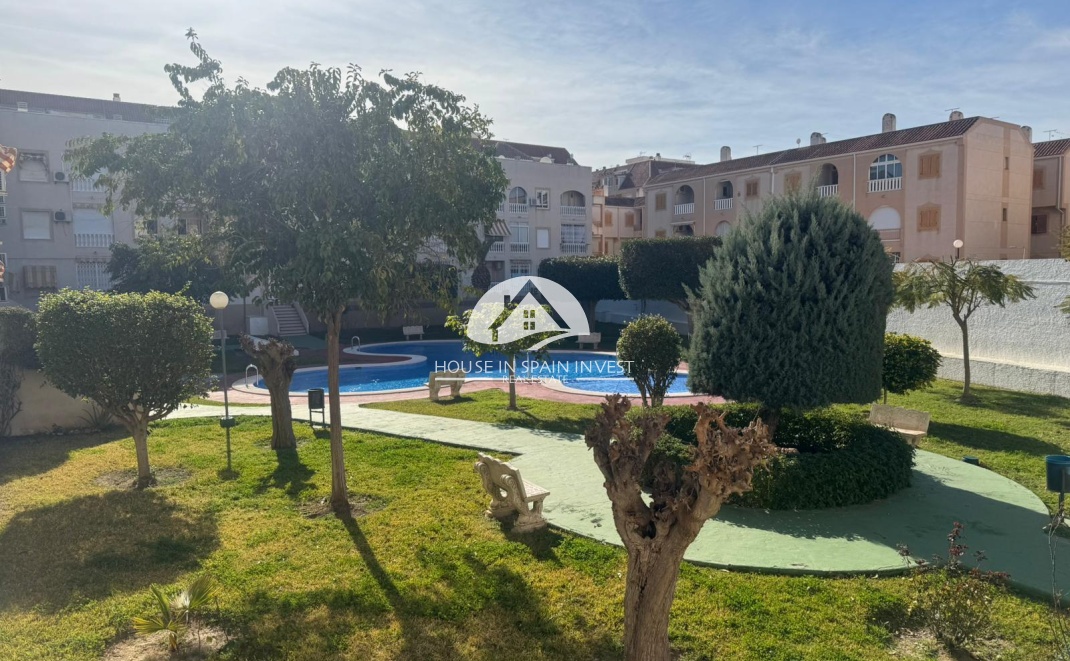 Resale - Apartment  - Torrevieja - El Acequión - Los Náufragos