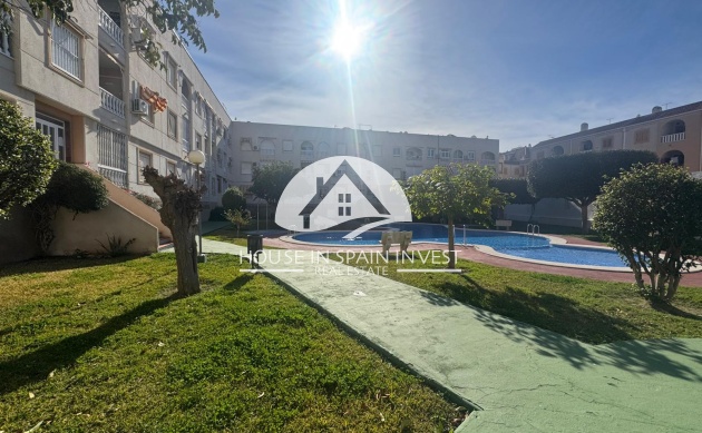 Resale - Apartment  - Torrevieja - El Acequión - Los Náufragos