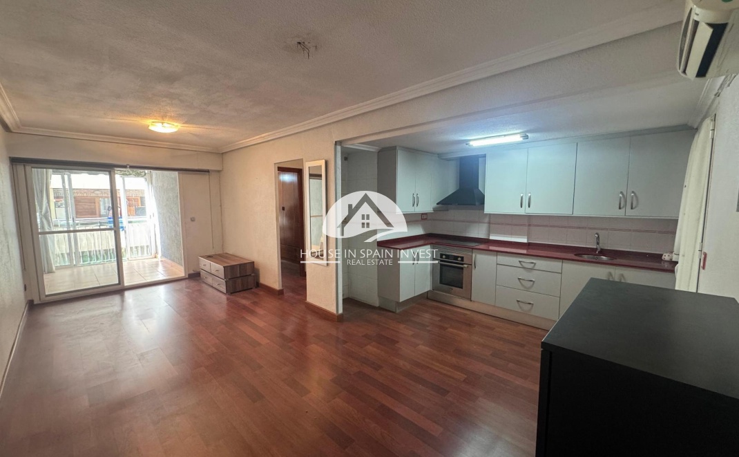 Resale - Apartment  - Torrevieja - El Acequión - Los Náufragos