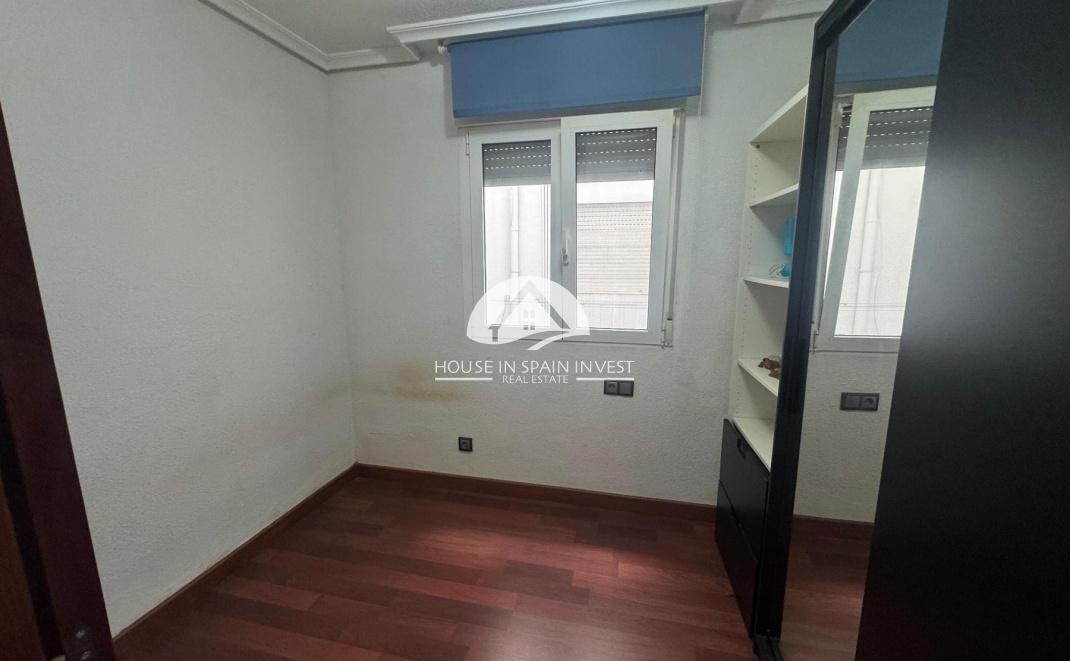 Resale - Apartment  - Torrevieja - El Acequión - Los Náufragos