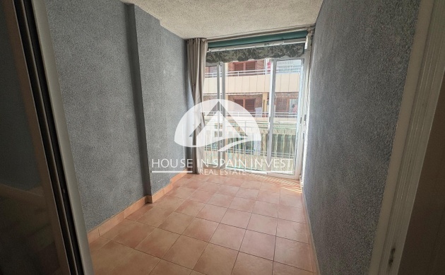 Resale - Apartment  - Torrevieja - El Acequión - Los Náufragos