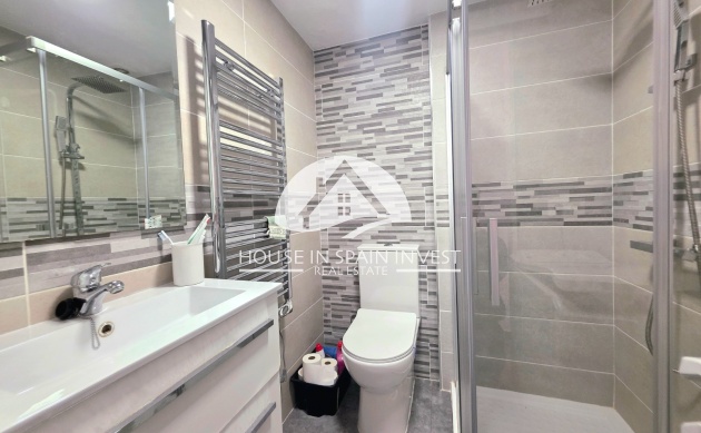 Resale - Apartment  - Guardamar del Segura - Pinomar