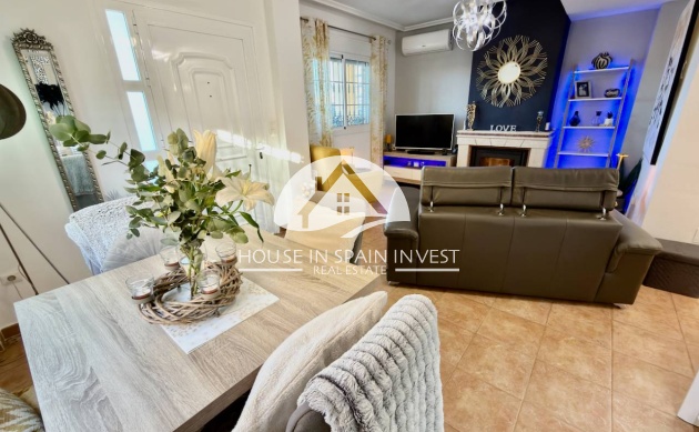 Resale - Villa - Guardamar del Segura - Guardamar - El Raso