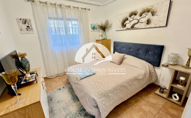 Resale - Villa - Guardamar del Segura - Guardamar - El Raso