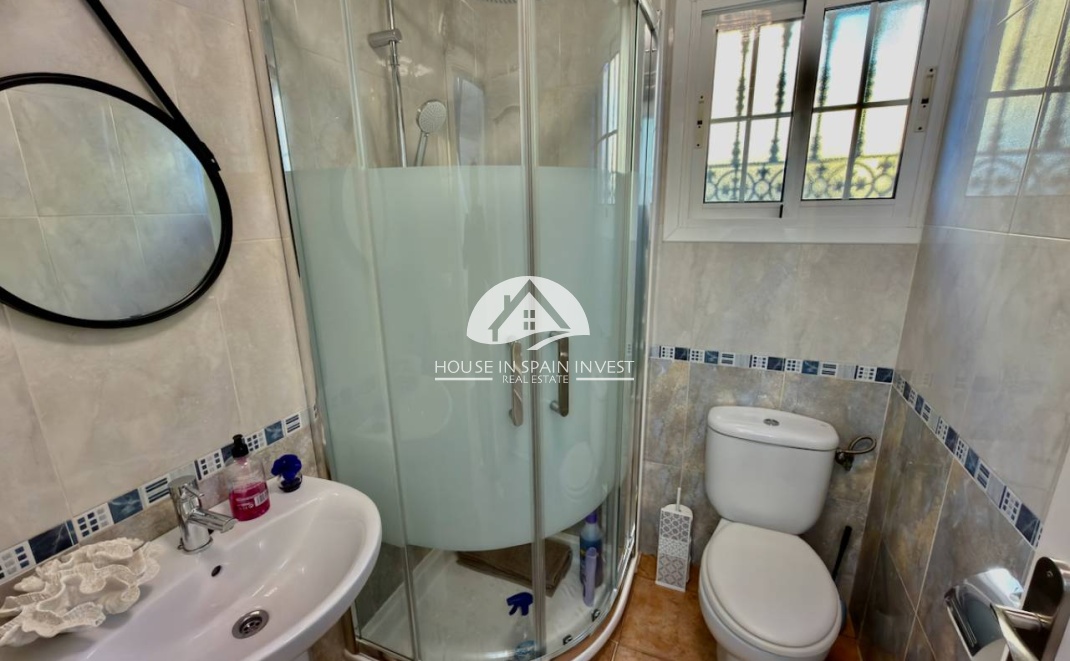 Resale - Villa - Guardamar del Segura - Guardamar - El Raso