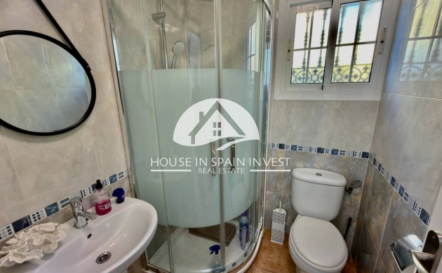 Resale - Villa - Guardamar del Segura - Guardamar - El Raso