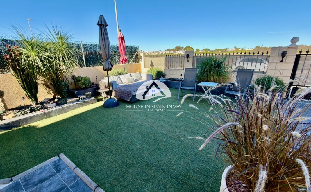 Resale - Villa - Guardamar del Segura - Guardamar - El Raso