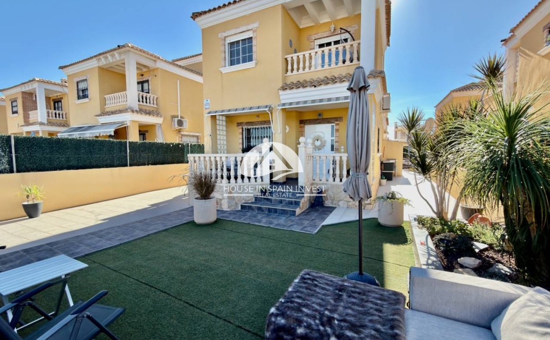 Resale - Villa - Guardamar del Segura - Guardamar - El Raso