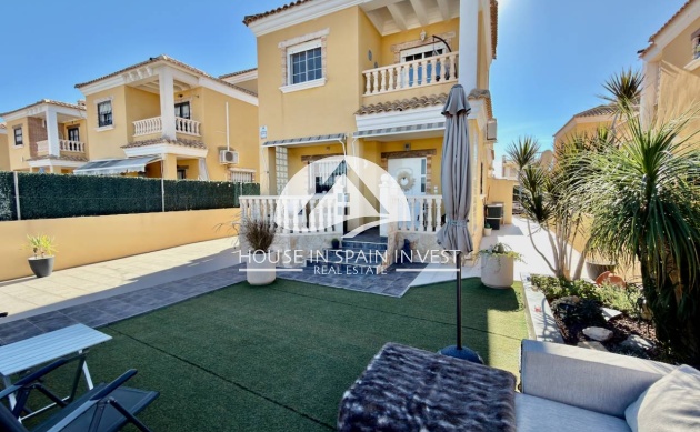 Resale - Villa - Guardamar del Segura - Guardamar - El Raso