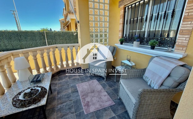 Resale - Villa - Guardamar del Segura - Guardamar - El Raso