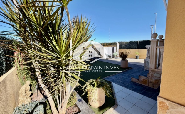 Resale - Villa - Guardamar del Segura - Guardamar - El Raso
