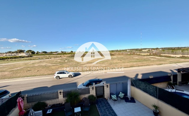 Resale - Villa - Guardamar del Segura - Guardamar - El Raso