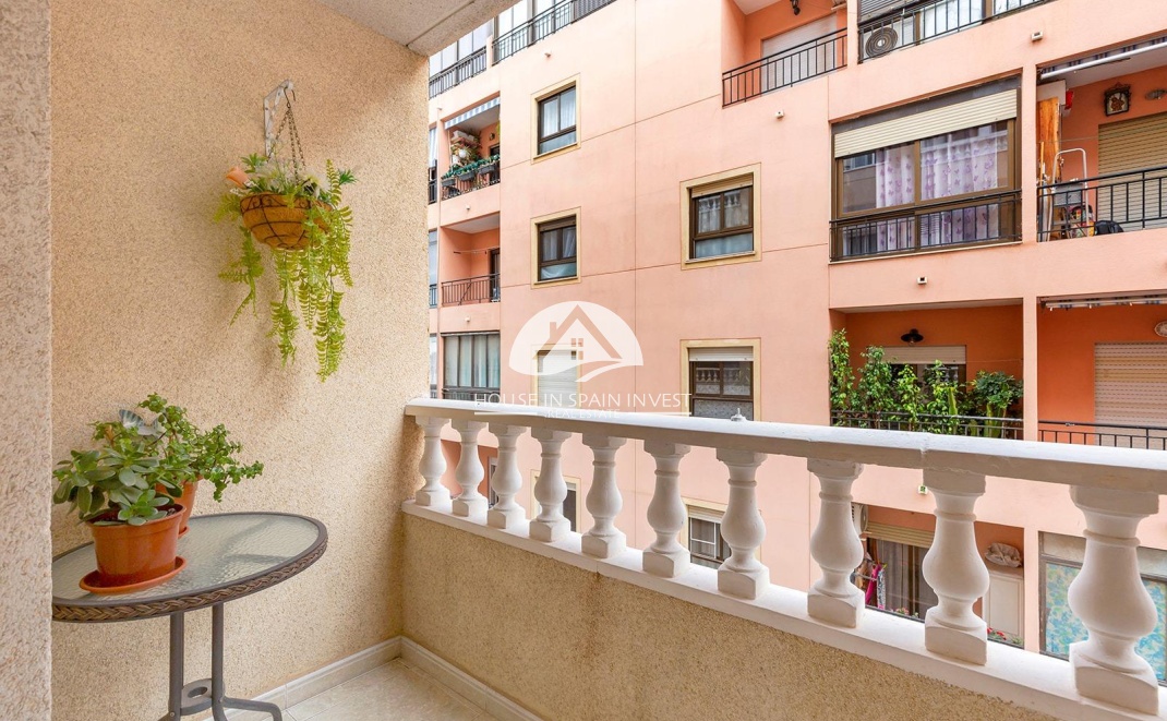 Resale - Apartment  - Torrevieja - Centro