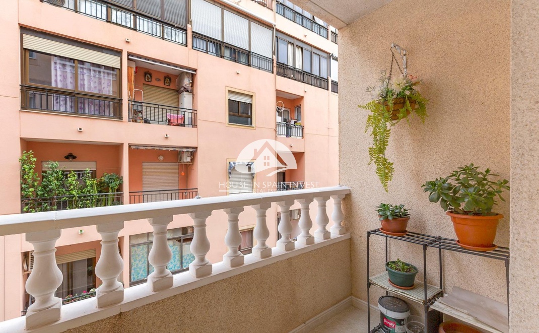 Resale - Apartment  - Torrevieja - Centro
