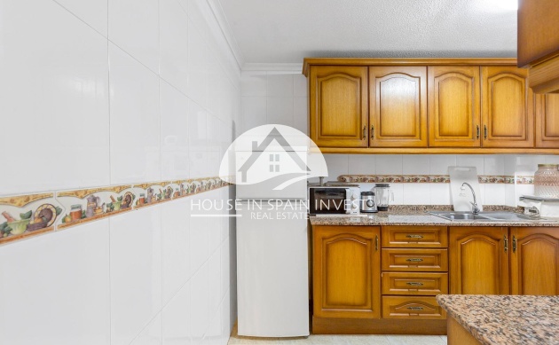 Resale - Apartment  - Torrevieja - Centro