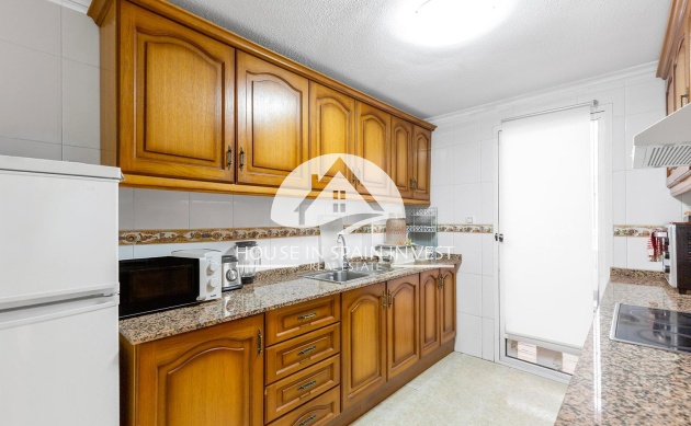 Resale - Apartment  - Torrevieja - Centro