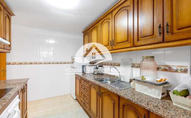 Resale - Apartment  - Torrevieja - Centro