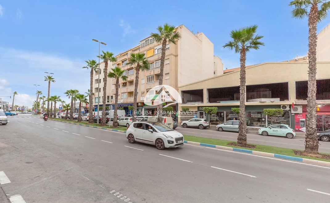 Resale - Apartment  - Torrevieja - Centro