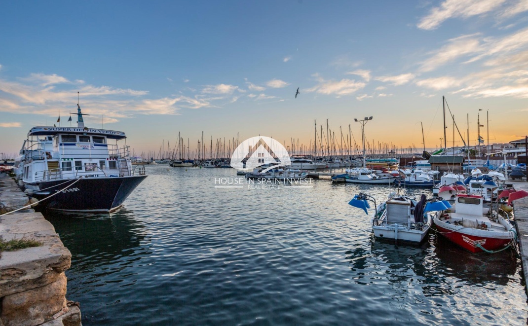 Resale - Apartment  - Torrevieja - Centro