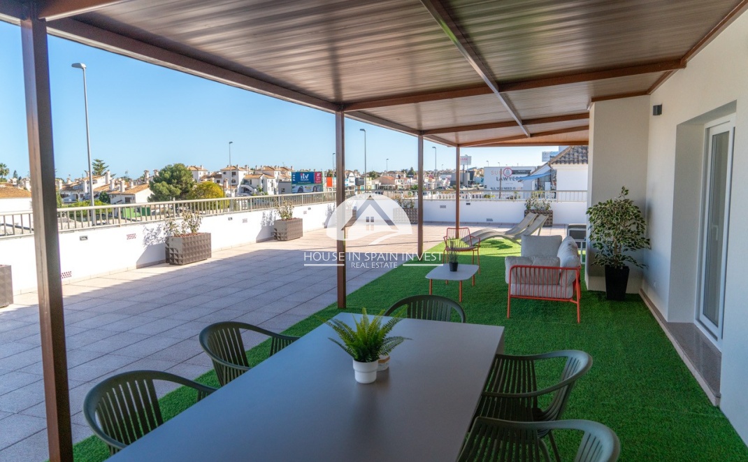 Resale - Apartment  - Orihuela Costa - La Zenia