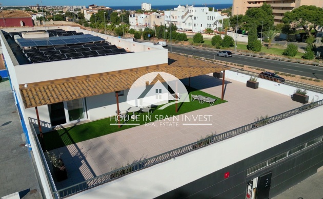 Resale - Apartment  - Orihuela Costa - La Zenia