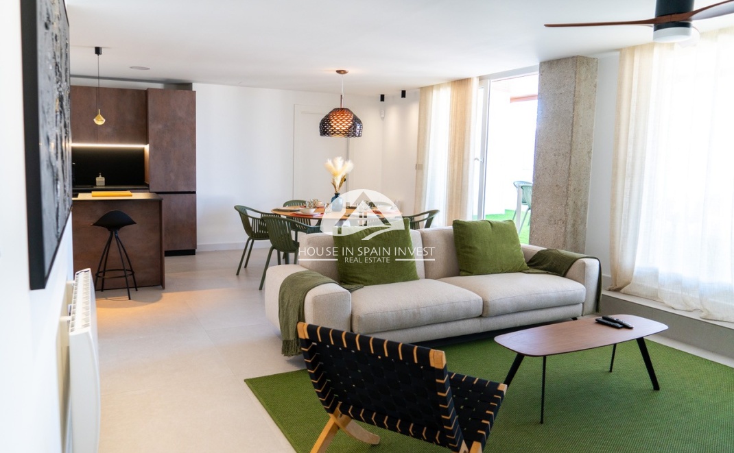 Resale - Apartment  - Orihuela Costa - La Zenia