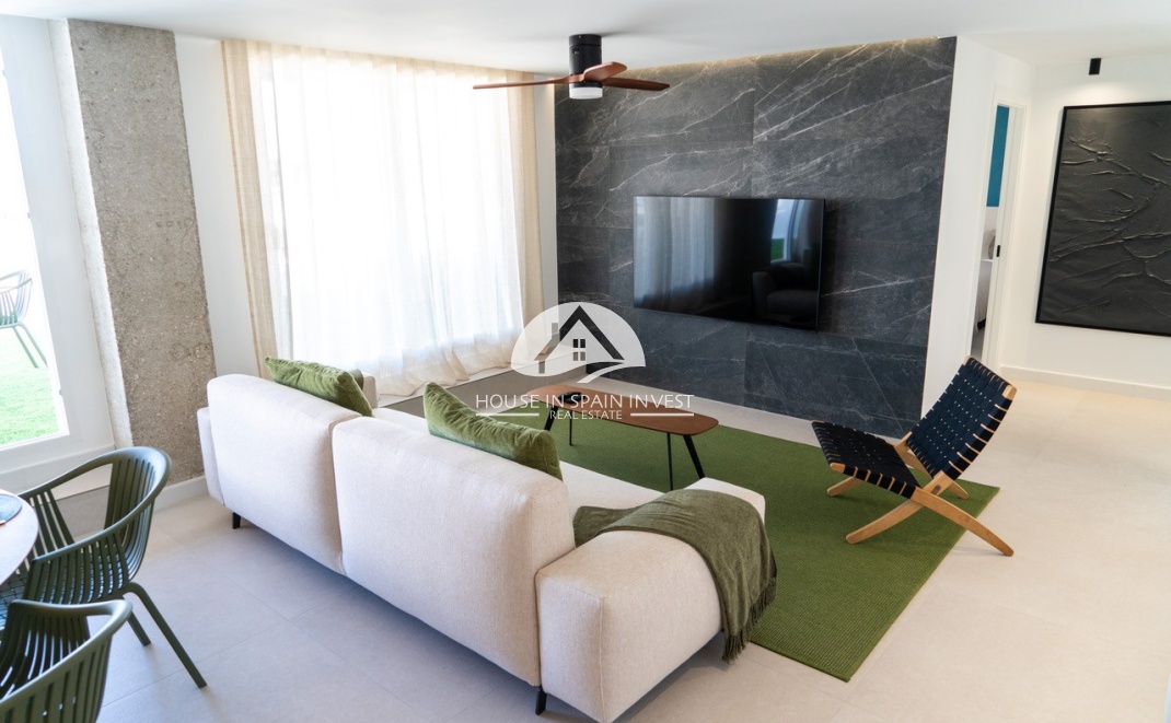 Resale - Apartment  - Orihuela Costa - La Zenia