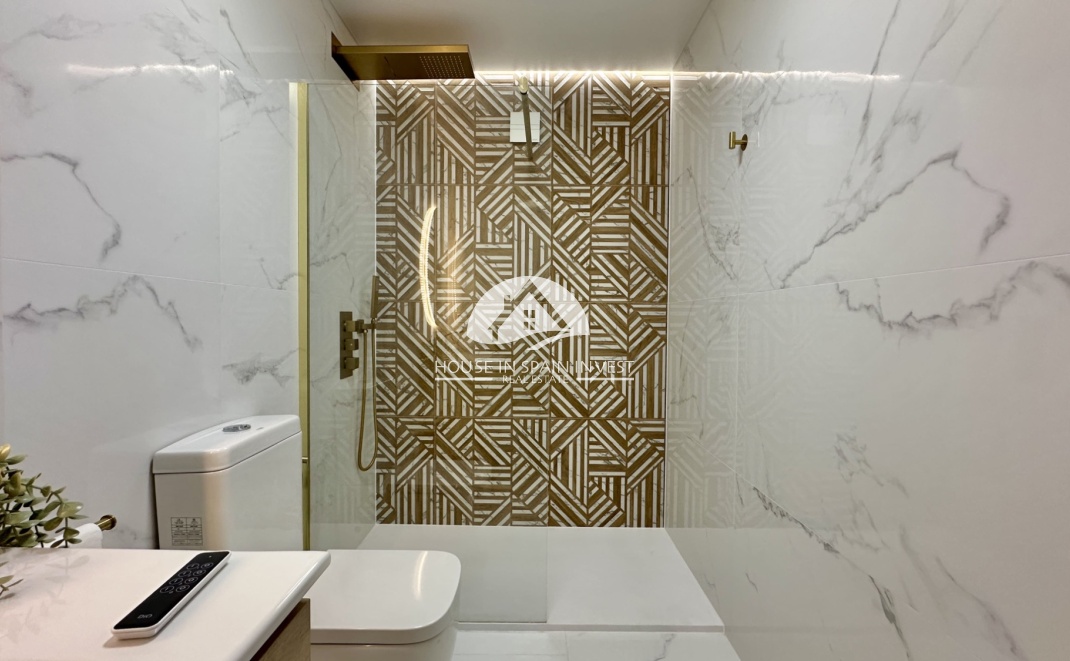 Resale - Apartment  - Orihuela Costa - Playa Flamenca