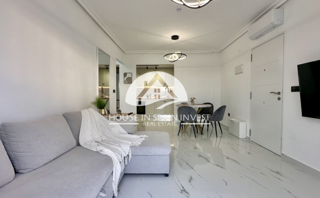 Resale - Apartment  - Orihuela Costa - Playa Flamenca