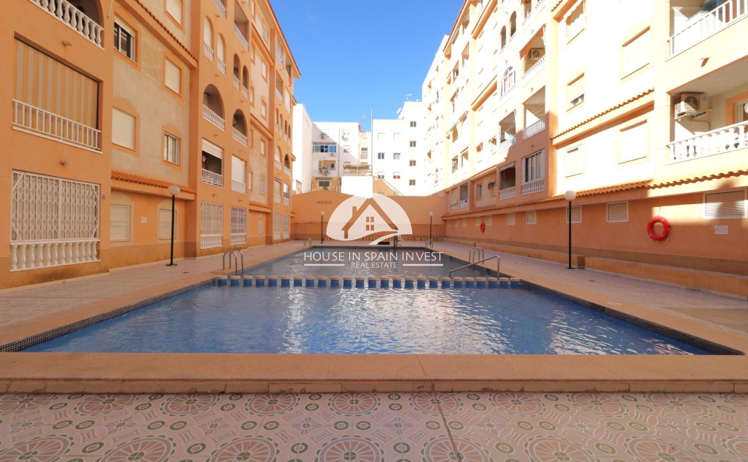 Resale - Apartment  - Torrevieja - Centro