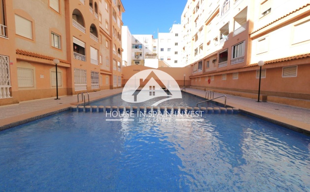 Resale - Apartment  - Torrevieja - Centro