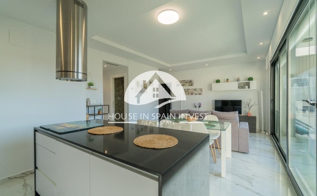 Resale - Apartment  - Orihuela Costa - PAU 26