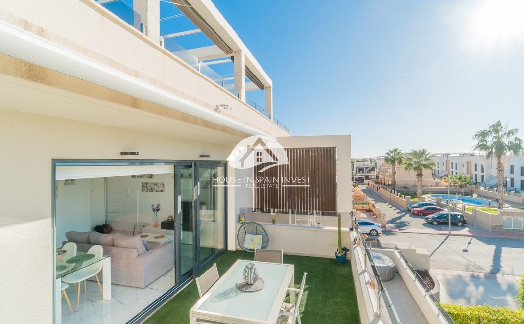 Resale - Apartment  - Orihuela Costa - PAU 26