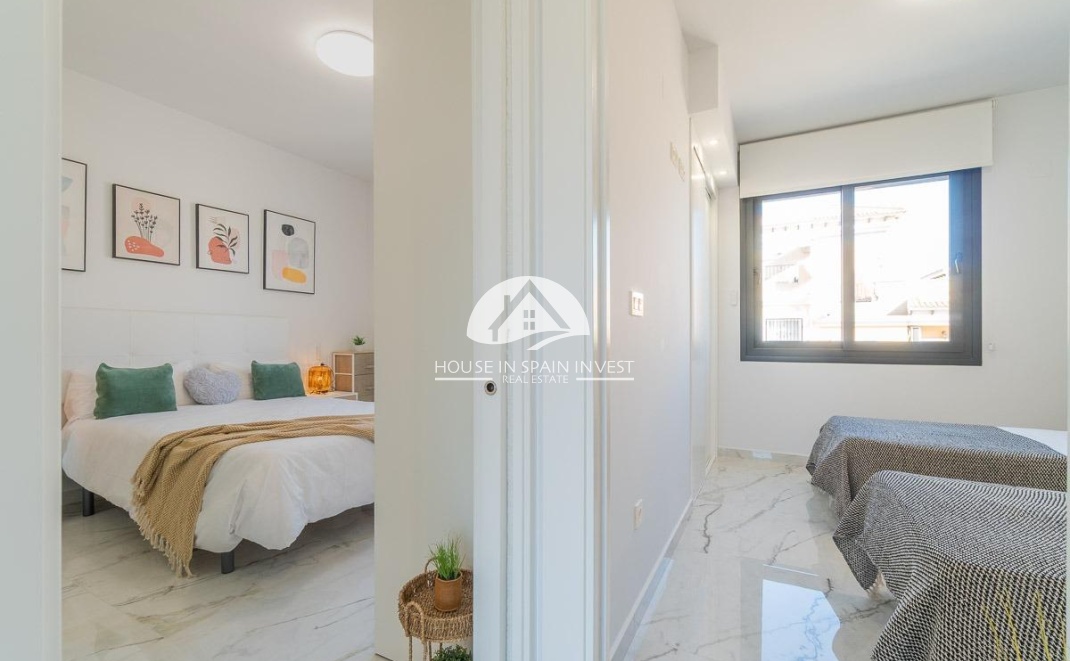 Resale - Apartment  - Orihuela Costa - PAU 26
