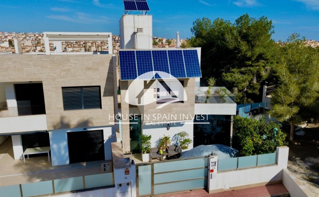 Resale - Villa - Orihuela Costa - Villamartín